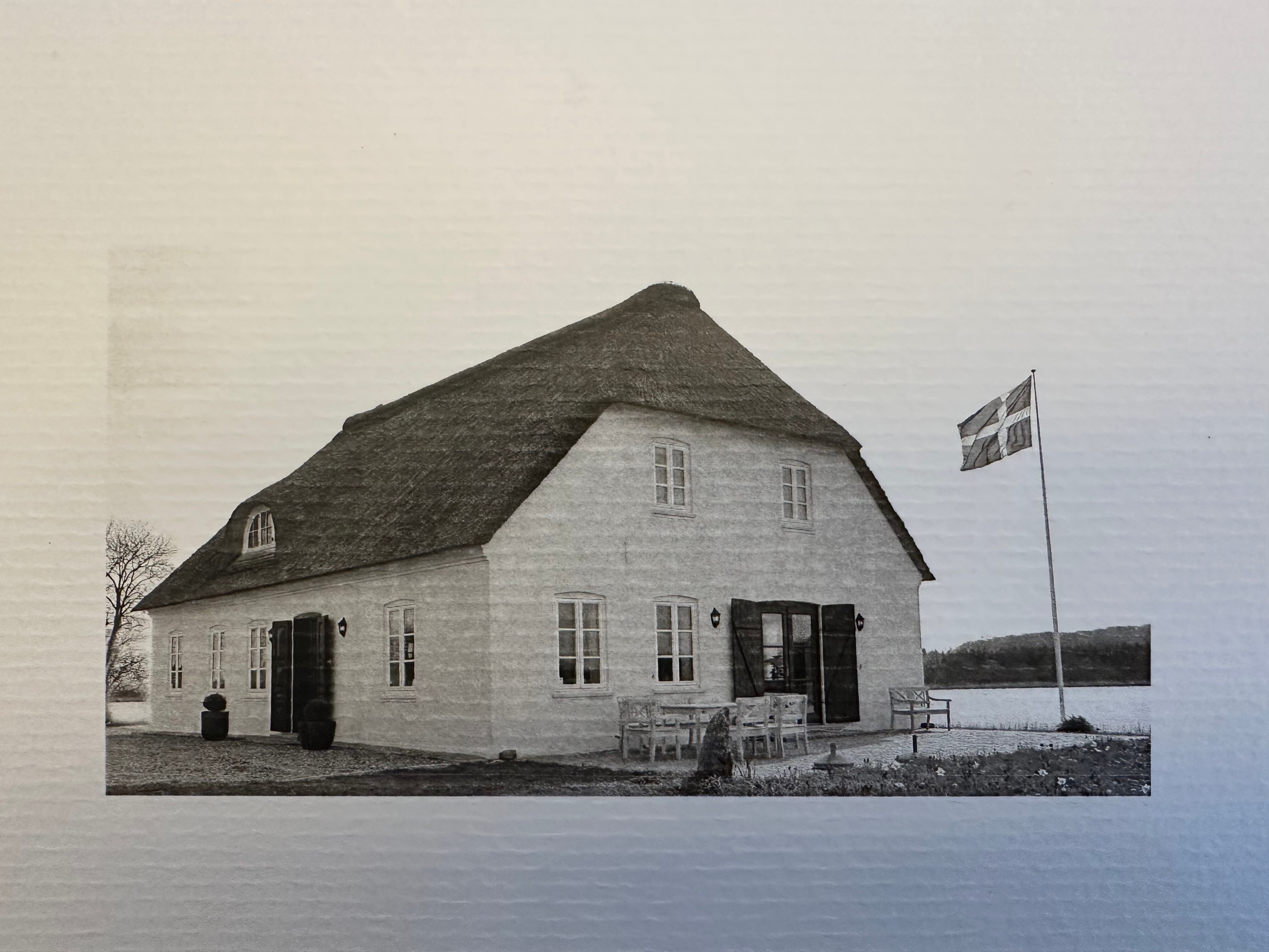 Den gamle fattiggård, hvor flensborgstenen stammer fra avlsbygningerne.